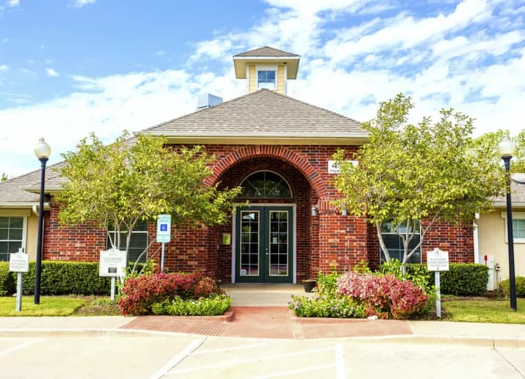 Arlington apartments for rent - image - imgi_49_screenshot 2024-10-29 144633.png