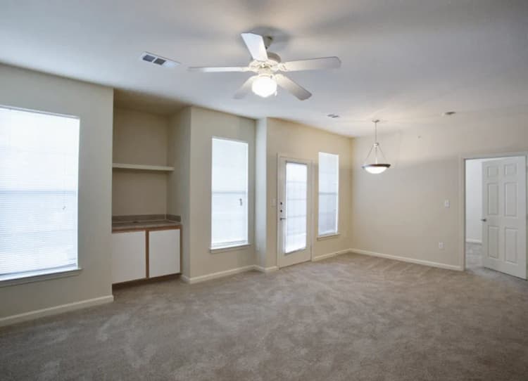 Arlington apartments for rent - image - imgi_58_b052ea72-9a74-43f4-9564-d203d30296dc.png