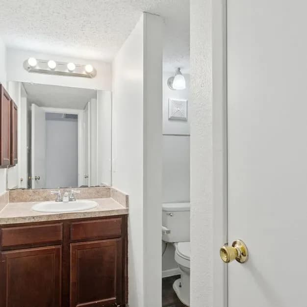 Arlington apartments for rent - image - imgi_136_174989599.webp