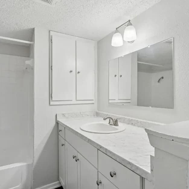 Arlington apartments for rent - image - imgi_155_174989602.webp