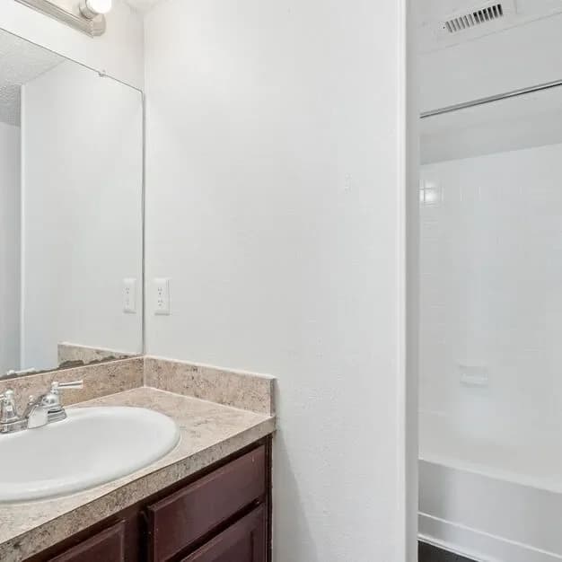 Arlington apartments for rent - image - imgi_156_174989605.webp