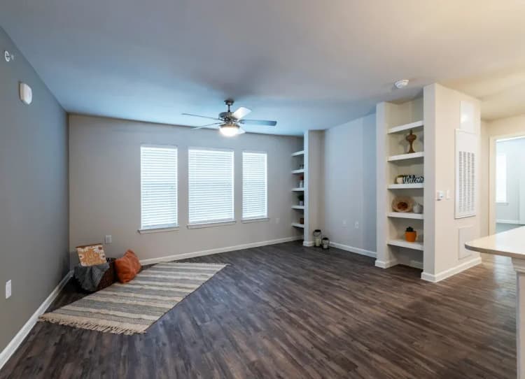 Arlington apartments for rent - image - imgi_118_accoladepropertymanagement_kestreloncooper_5469_1.webp