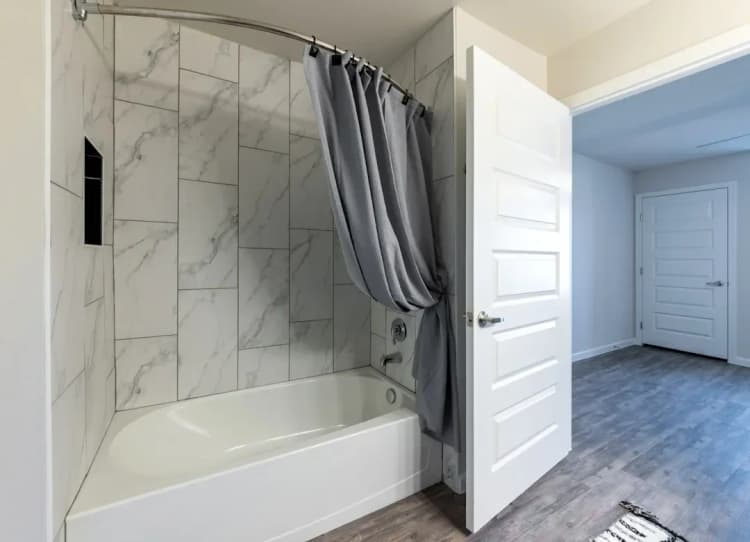Arlington apartments for rent - image - imgi_129_accoladepropertymanagement_kestreloncooper_5190_1.webp