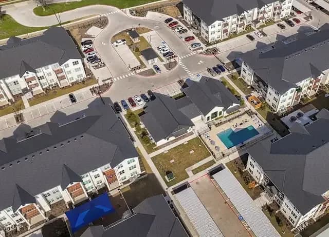 Arlington apartments for rent - image - imgi_114_dominium_matlockflats_community04.webp