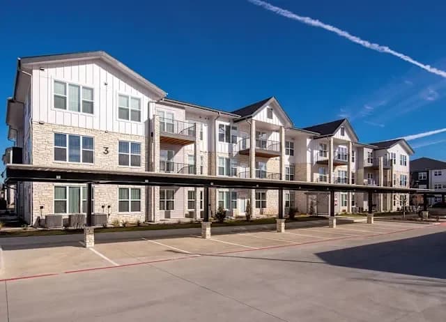 Arlington apartments for rent - image - imgi_120_dominium_matlockflats_community10.webp
