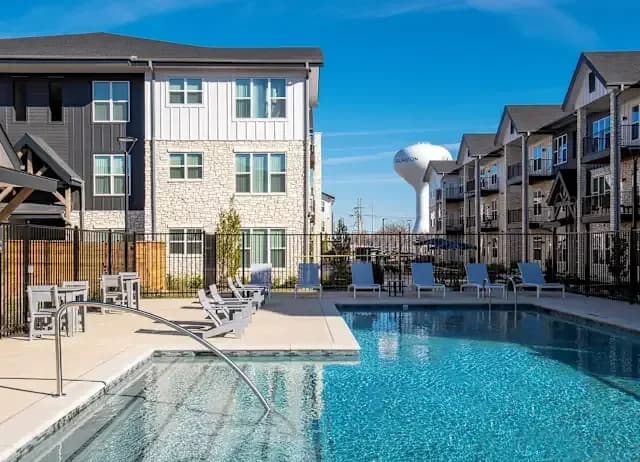 Arlington apartments for rent - image - imgi_134_dominium_matlockflats_community24.webp