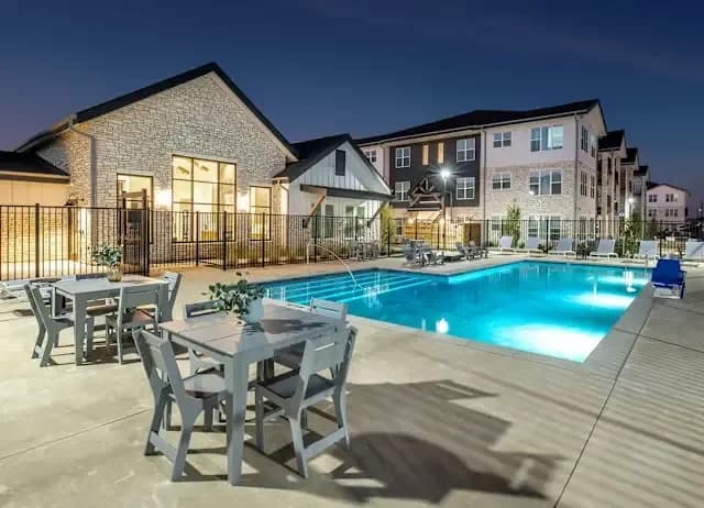Arlington apartments for rent - image - imgi_143_dominium_matlockflats_community33.webp