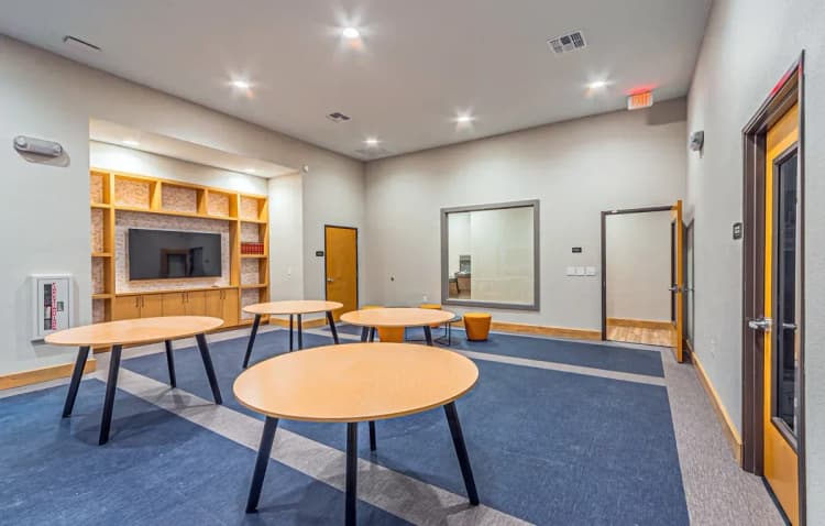 Arlington apartments for rent - image - imgi_423_dominium_rosemont at mayfield villas_22 - activity center_web.webp