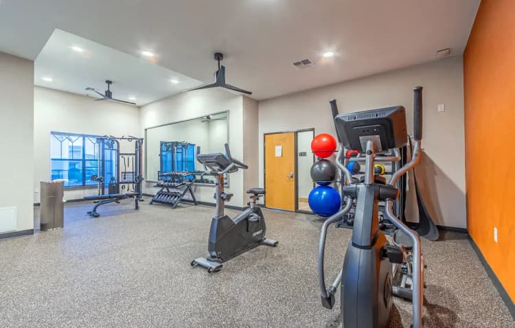Arlington apartments for rent - image - imgi_428_dominium_rosemont at mayfield villas_27 - fitness center_web.webp