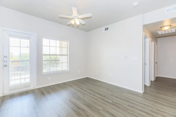 Arlington apartments for rent - image - imgi_89_01a_764895.webp