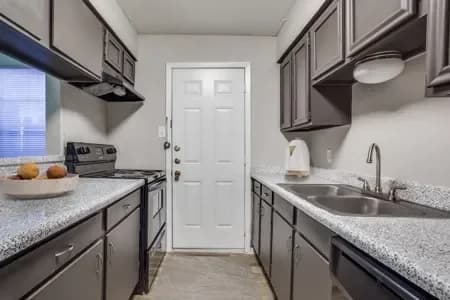 Arlington apartments for rent - image - imgi_10_600-e-arkansas-ln-arlington-tx-76014-High-Res-7.webp