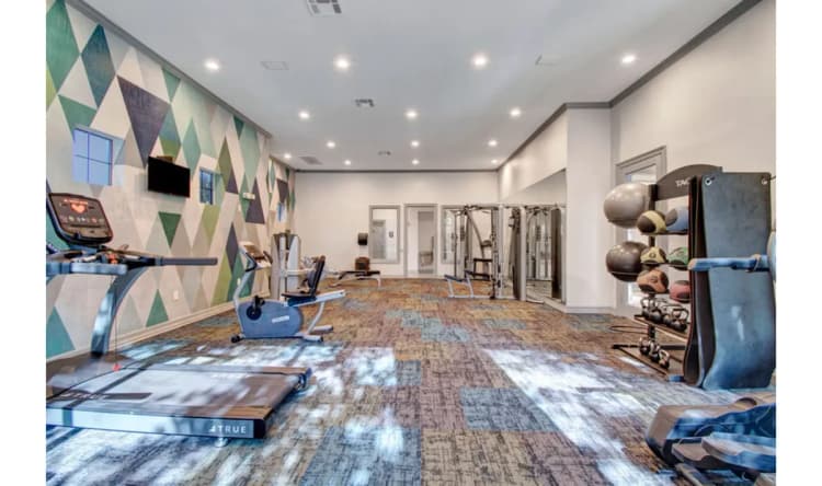 Arlington apartments for rent - image - Arbrook Park - Gym 1.webp