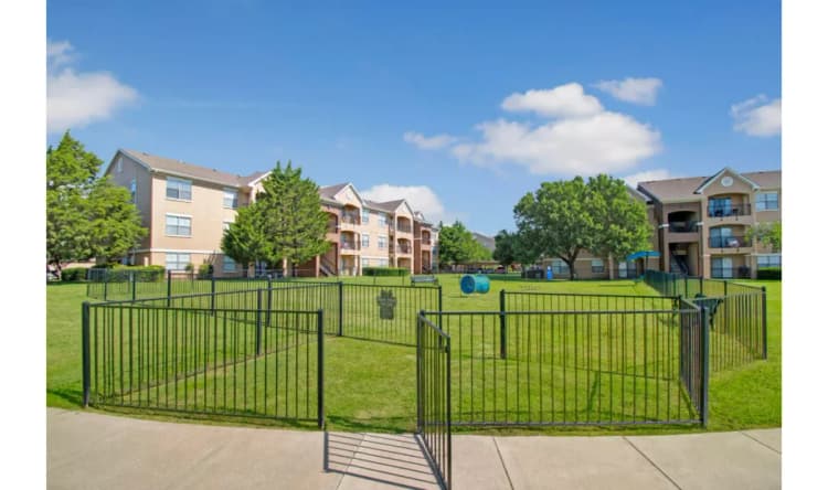Arlington apartments for rent - image - Arbrook Park - Park.webp