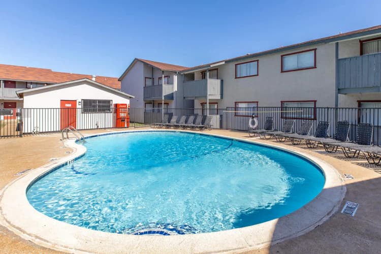 Arlington apartments for rent - image - Arlington Park Community - Swimming Pool 8.jpg