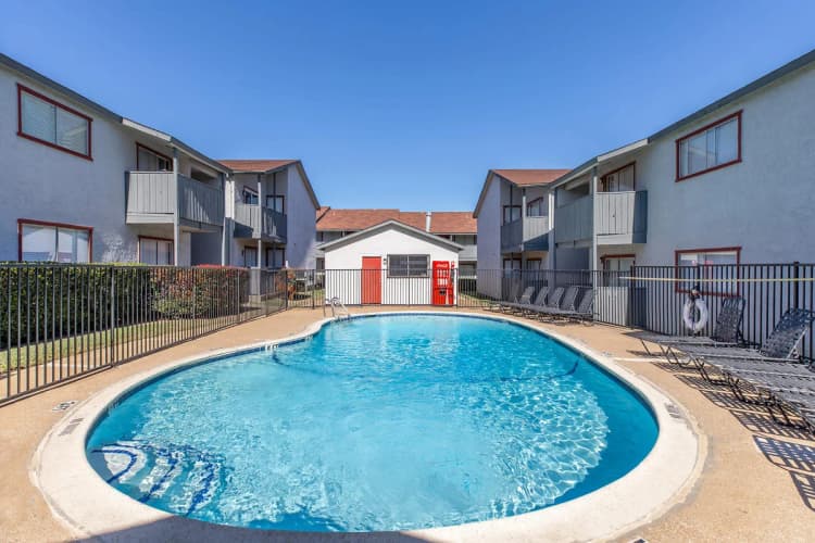 Arlington apartments for rent - image - Arlington Park Community - Swimming Pool 10.jpg