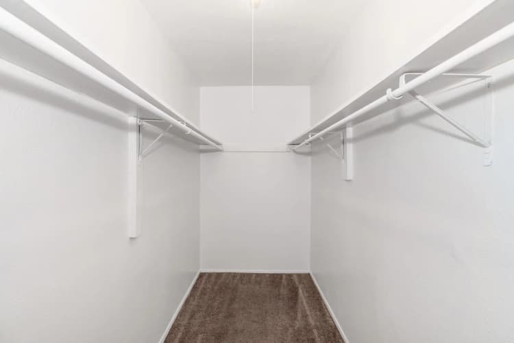 Arlington apartments for rent - image - Arlington Park B52 One Bedroom One Bath - Closet.jpg