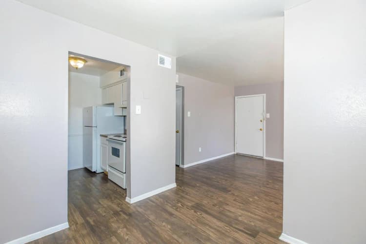Arlington apartments for rent - image - Brandon Oaks A3 - Apartment.jpg