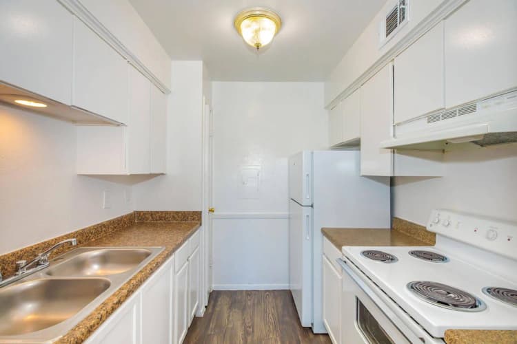 Arlington apartments for rent - image - Brandon Oaks A3 - Kitchen.jpg
