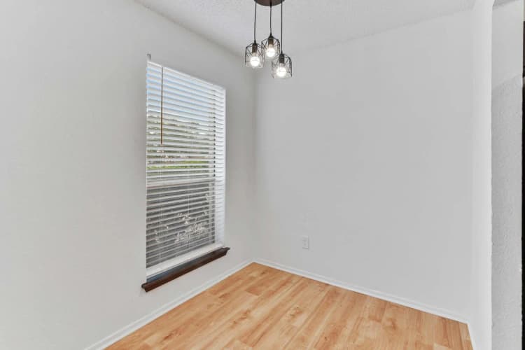 Arlington apartments for rent - image - Casa Hills @ Collins Park Interiors - Room.jpg