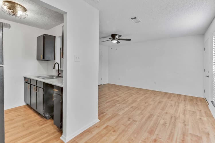 Arlington apartments for rent - image - Casa Hills @ Collins Park Interiors - Kitchen.jpg