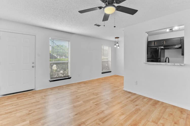 Arlington apartments for rent - image - Casa Hills @ Collins Park Interiors - Living Room.jpg