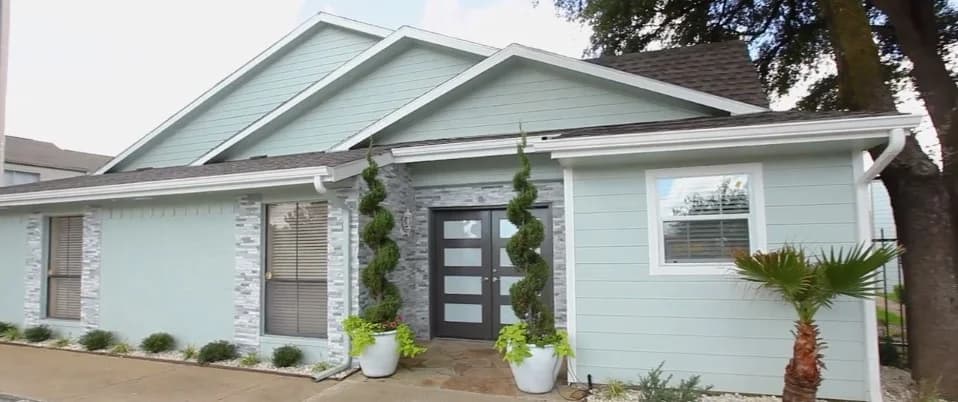 Arlington apartments for rent - image - Vineyards At Arlington - Building.jpg