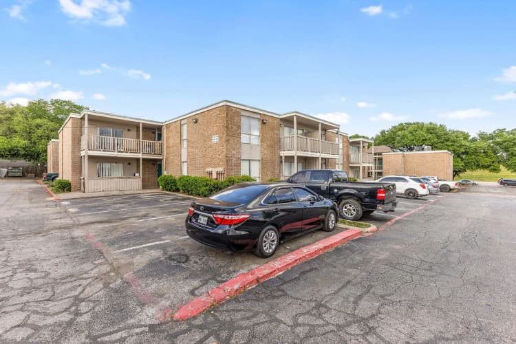 Arlington apartments for rent - image - Regency Apartments Community - Parking Space 3.jpg