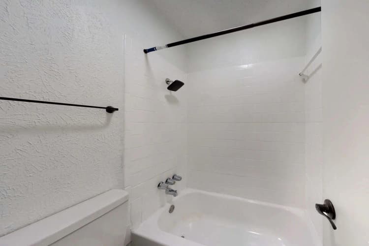 Arlington apartments for rent - image - Regency Apartments Interiors - Bathroom 4.jpg