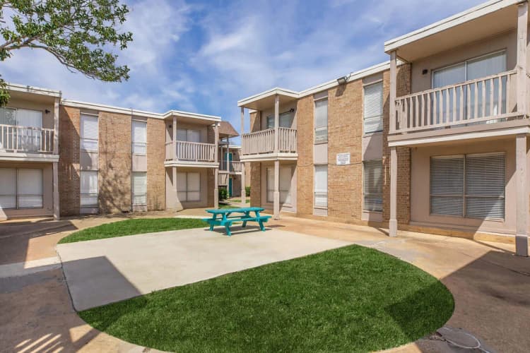 Arlington apartments for rent - image - Regency Apartments Community - Centre Area.jpg