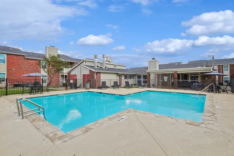 Arlington apartments for rent - image - Apartment Complex Swimming Pool.webp