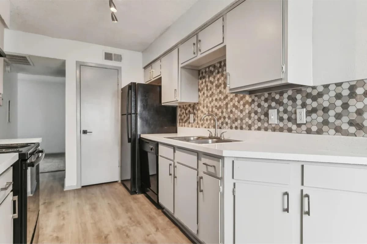 Arlington apartments for rent - Property image - Shadow Ridge - 3