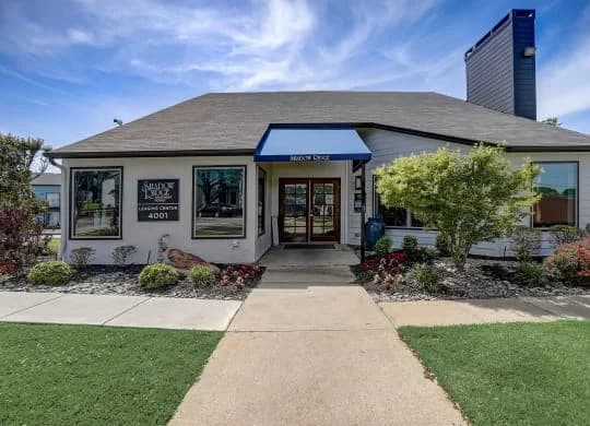 Arlington apartments for rent - Property image - Shadow Ridge - 1