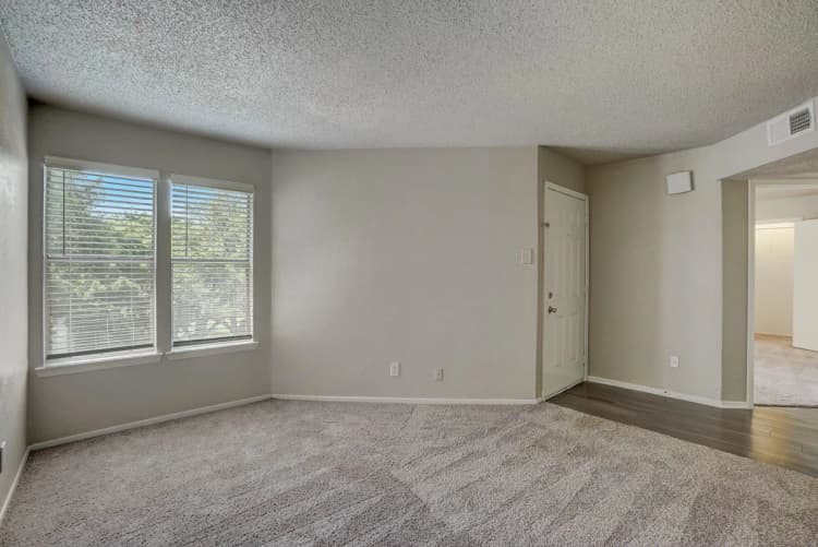 Arlington apartments for rent - image - Shadow Ridge Interior - Living Room.webp