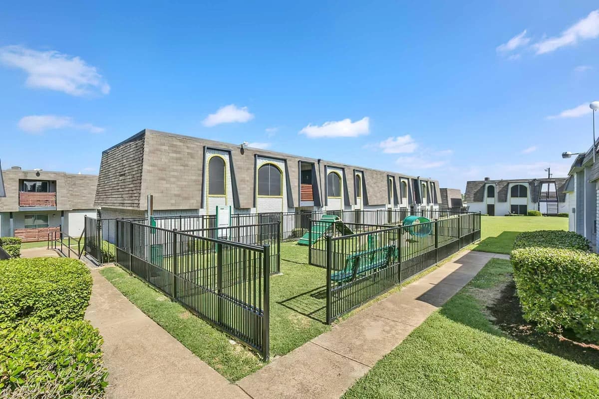 Arlington apartments for rent - Property image - The Junction - 3