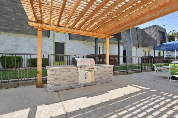 Arlington apartments for rent - image - The Junction - Grilling Area.jpeg