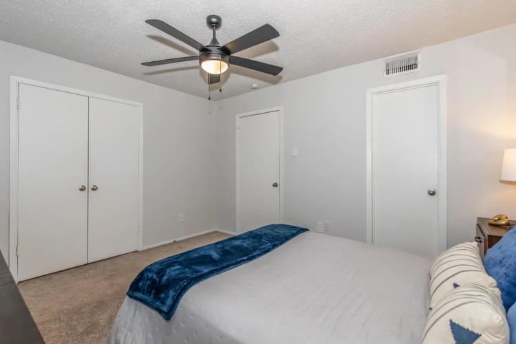 Arlington apartments for rent - image - The Hub B1 - Bedroom1.jpg