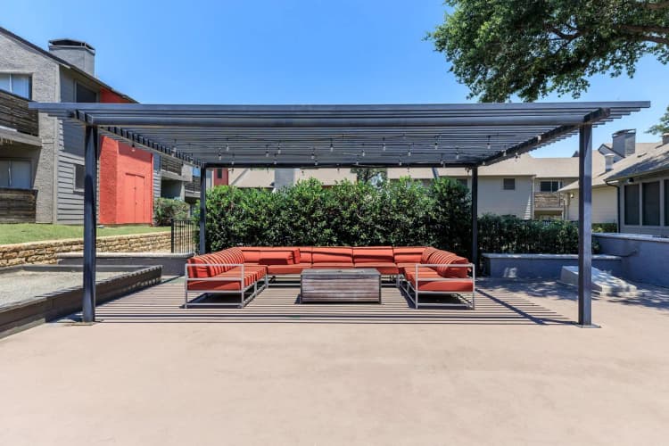 Arlington apartments for rent - image - The Hub - Outside Sitting Area.jpg