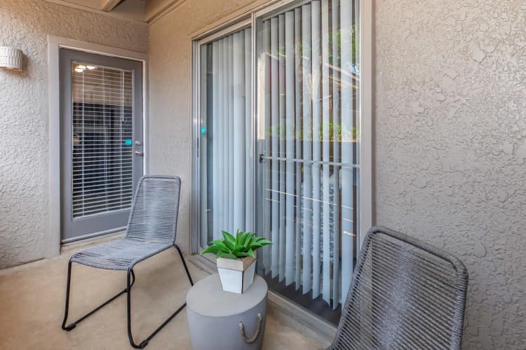 Arlington apartments for rent - image - The Hub B1 - Balcony.jpg