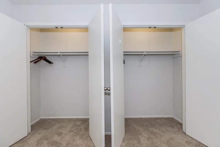 Arlington apartments for rent - image - The Hub A1 - CLoset.jpg