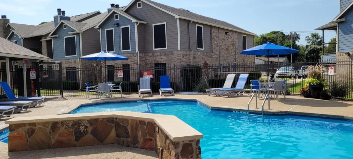 Arlington apartments for rent - Property image - Springfield Crossing - 2
