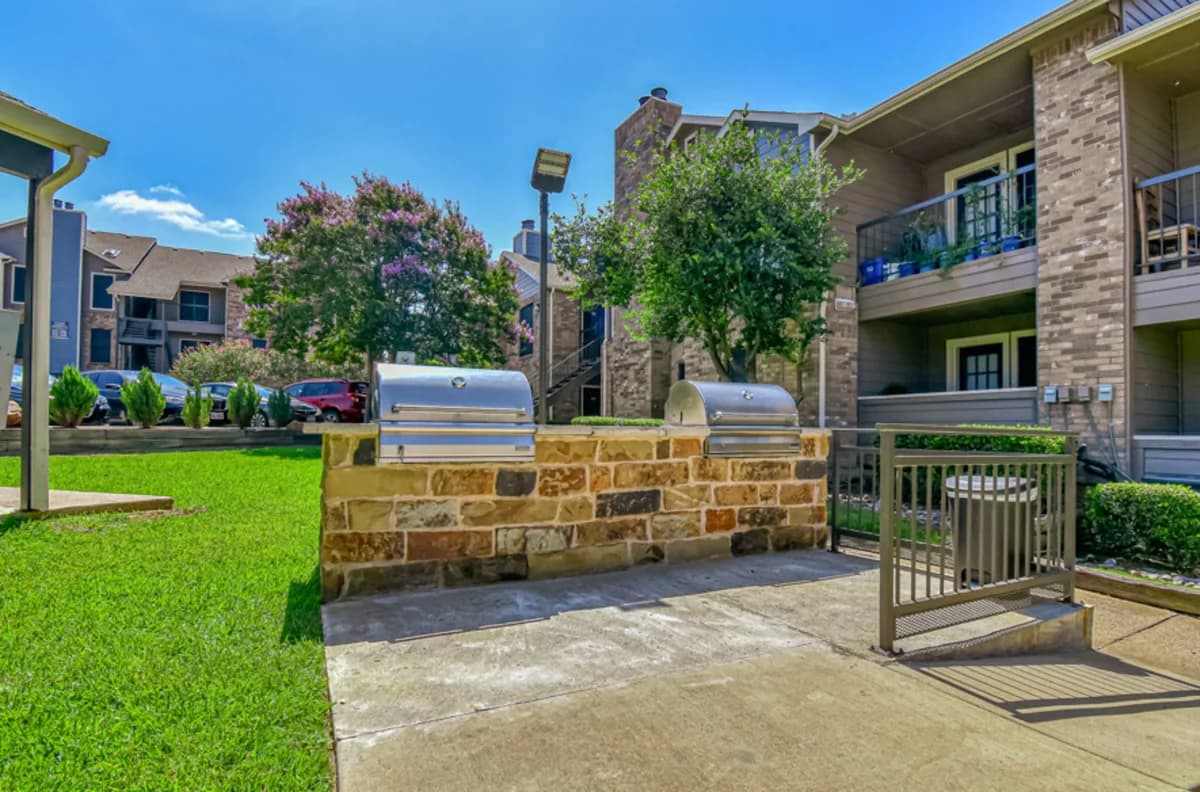 Arlington apartments for rent - Property image - Springfield Crossing - 3