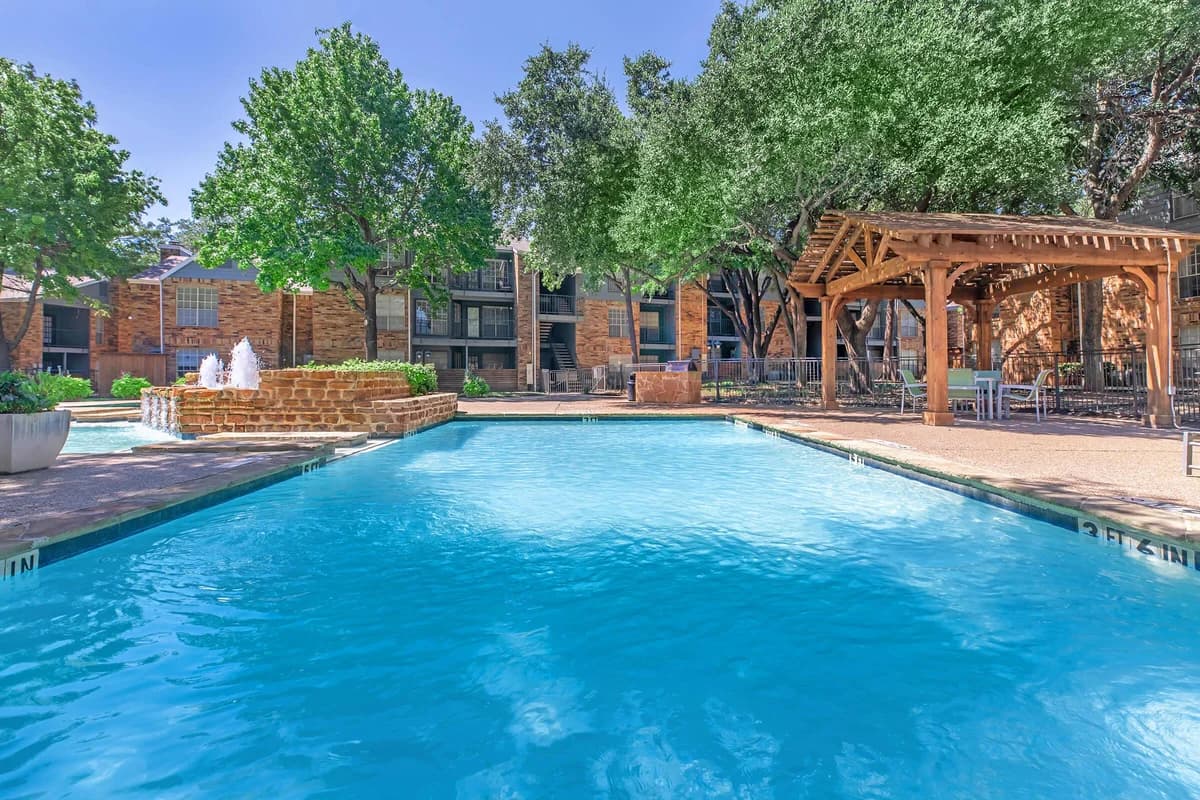 Arlington apartments for rent - image - Harmony Apartments - Swimming Pool.jpg