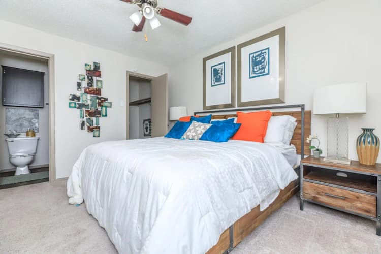 Arlington apartments for rent - image - Harmony Apartments B2 2bd2ba - Bedroom.jpg