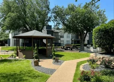 Arlington apartments for rent - image - District 2308 - Garden 1.webp