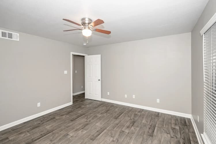 Arlington apartments for rent - image - Belmont Place (B3) - Bedroom 2.webp
