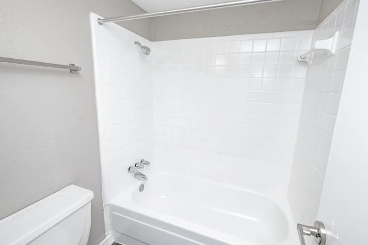 Arlington apartments for rent - image - Belmont Place (A3) - Bathroom 4.webp