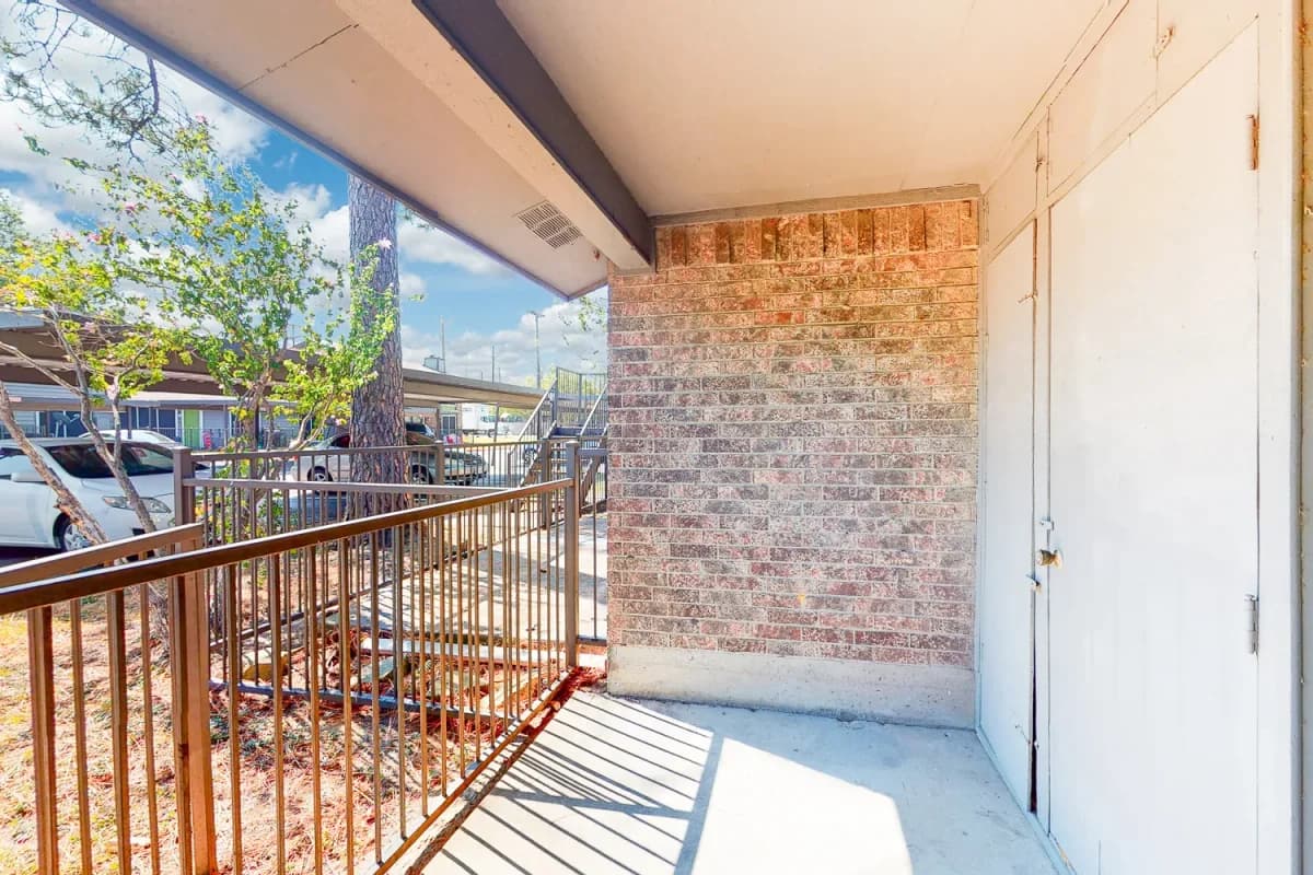 Arlington apartments for rent - image - Belmont Place (A2) - Exterior.webp