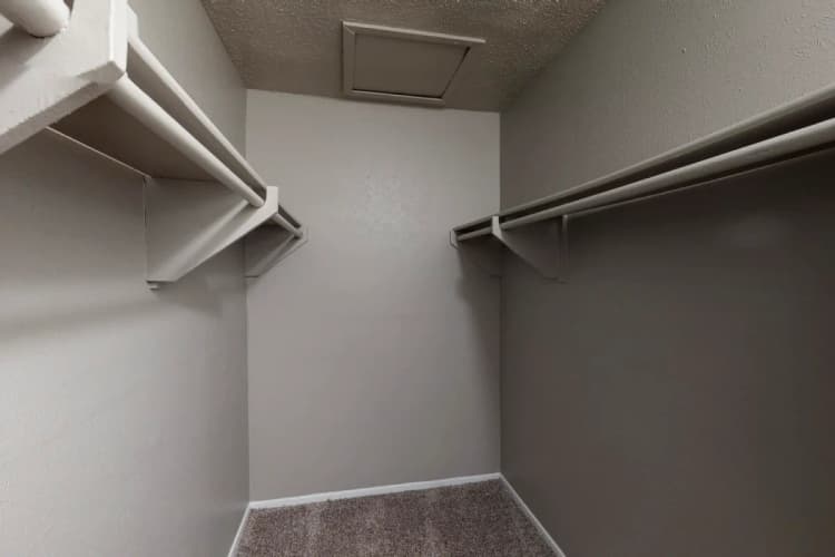 Arlington apartments for rent - image - Belmont Place - Changin room.webp