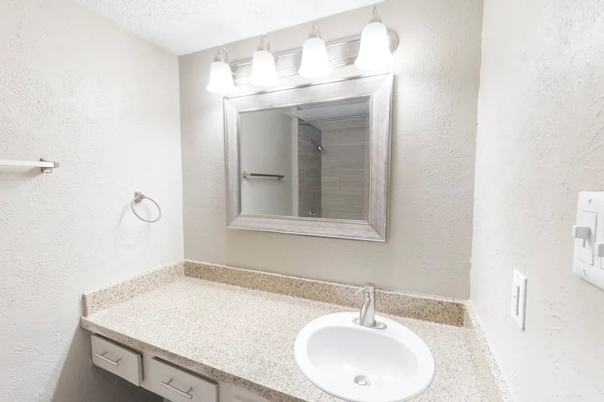 Arlington apartments for rent - image - Belmont Place - Bathroom.webp