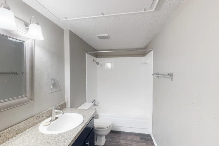 Arlington apartments for rent - image - Belmont Place (A2) - Bathroom.webp